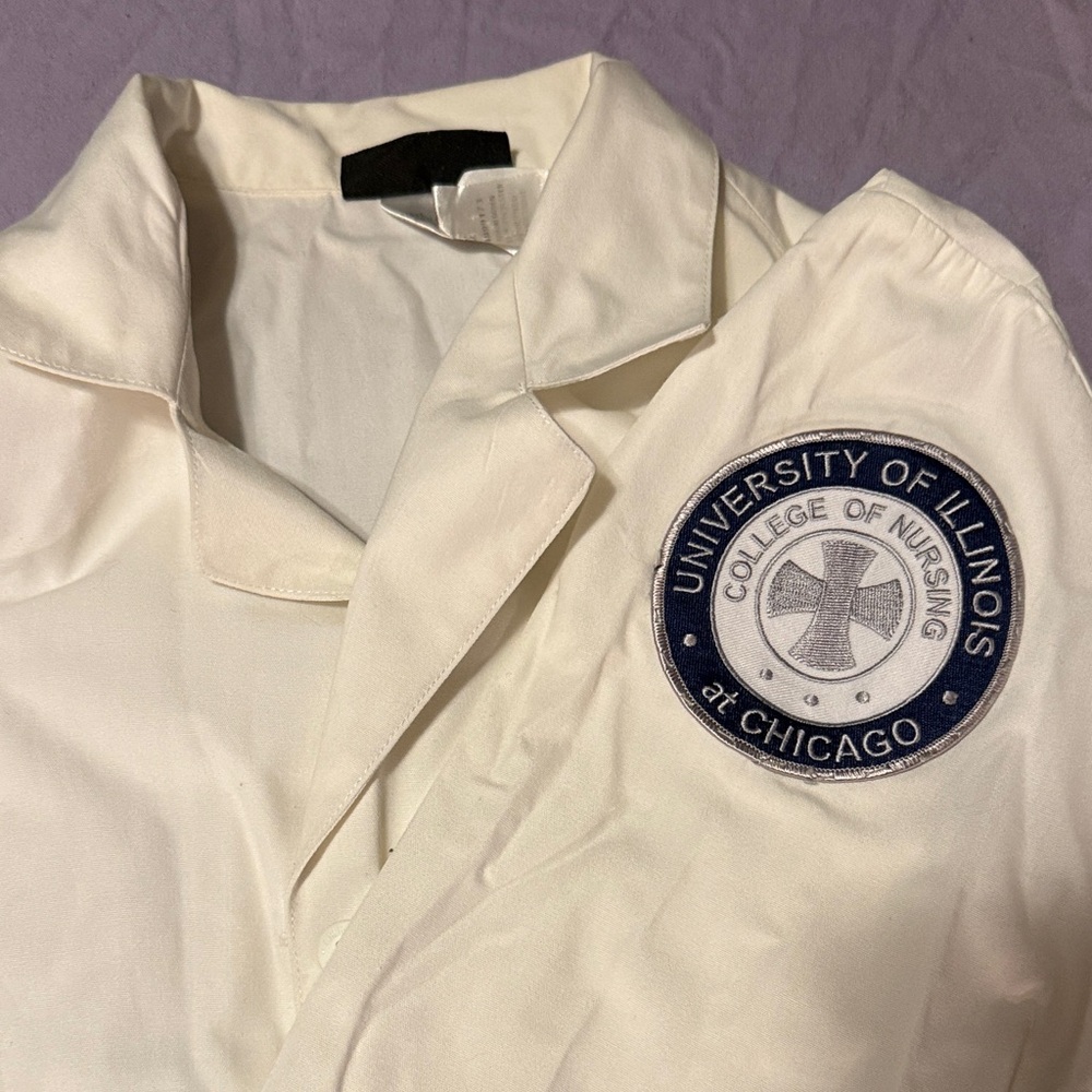 White University of Illinois Nursing Lab Coat